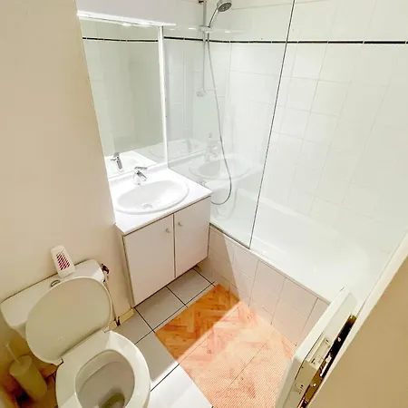 Charming And Bright Studio 10min From Bordeaux