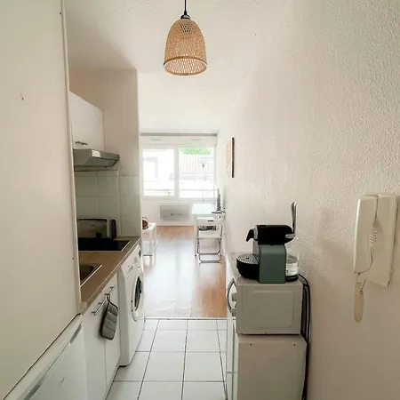 شقة Charming And Bright Studio 10min From Bordeaux
