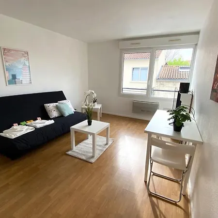 شقة Charming And Bright Studio 10min From Bordeaux تالينس